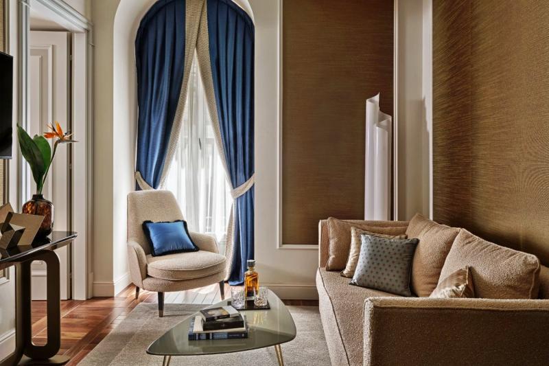 Ground Floor Suite