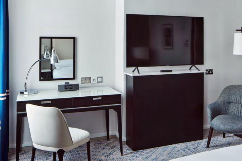 Premier Terrace Room