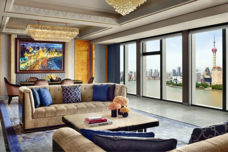 Vice Presidential Panoramic Bund View Suite
