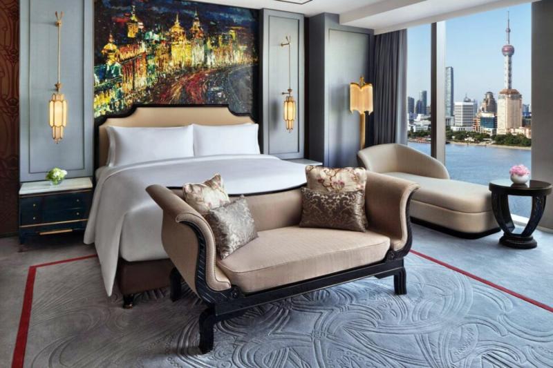 Vice Presidential Panoramic Bund View Suite