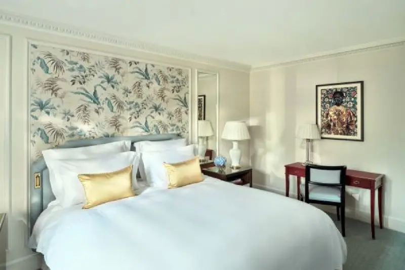 Prestige Room