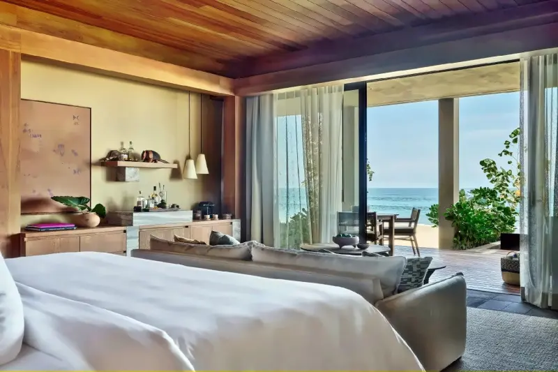 Beachfront Suite