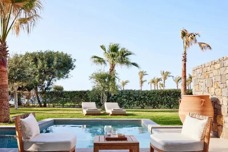 Swim Up Family Room