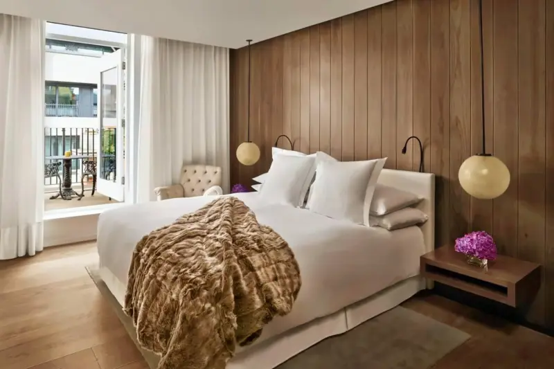 Premier Terrace Room