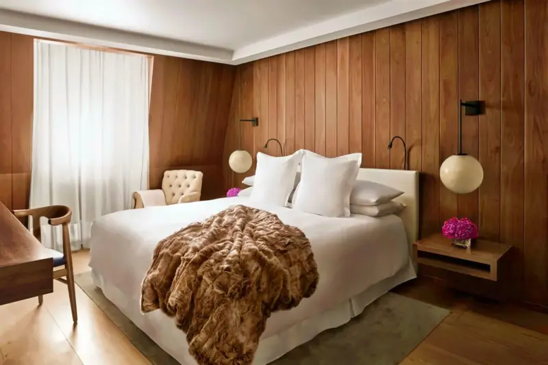 Newman Suite
