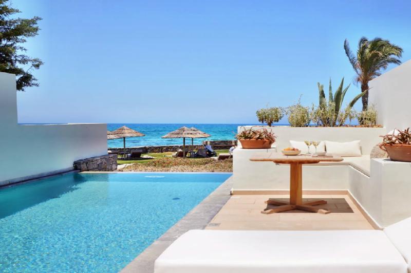 2 Bedroom Gym & Pool Suite