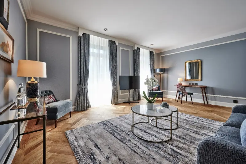 Deluxe Junior Suite 