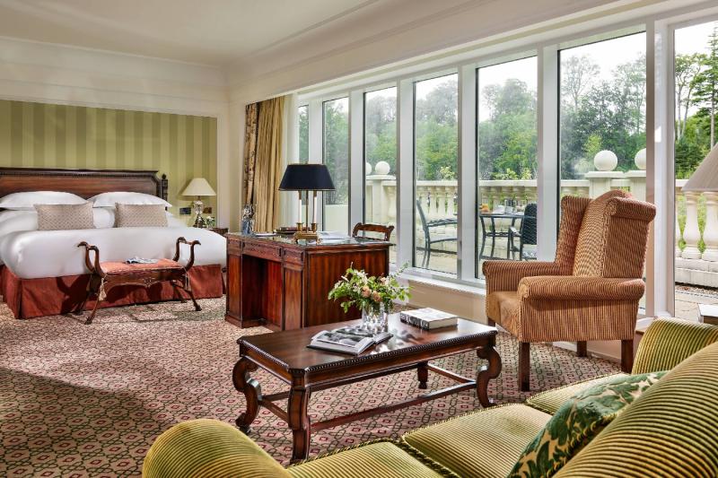 Superior Balcony Room