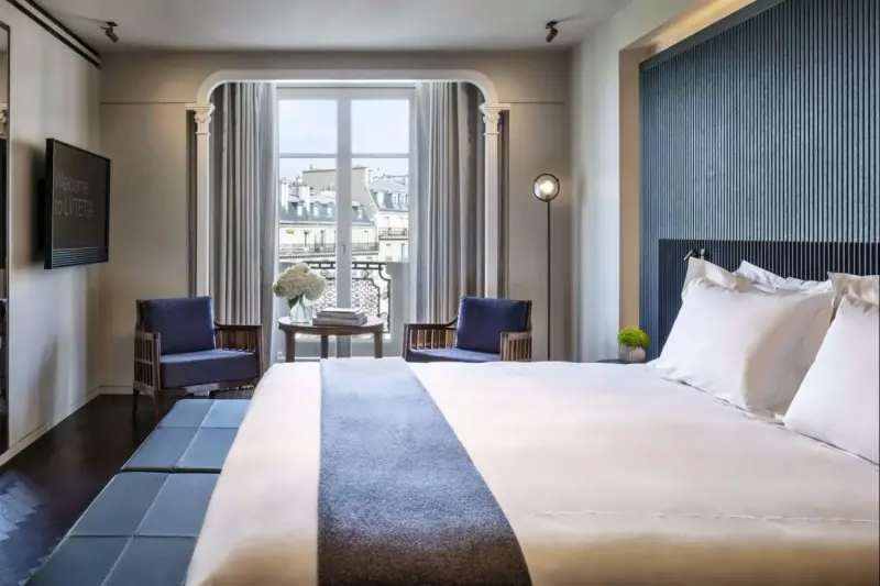 Eiffel View Deluxe Balcony Room