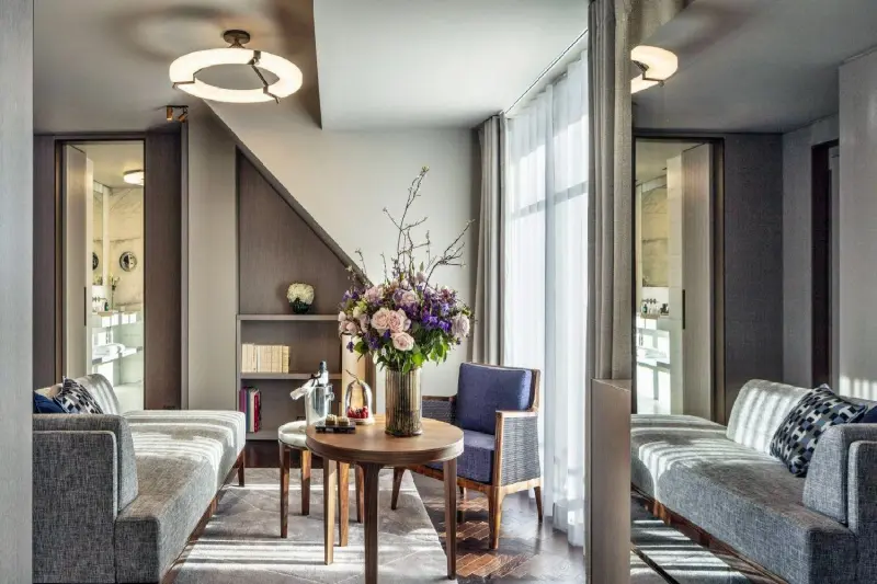 Parisian Suite