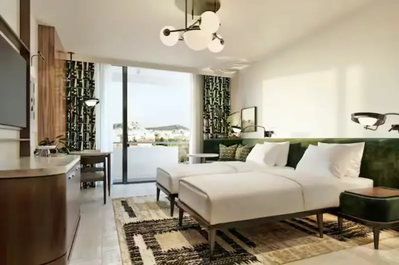 Deluxe City View Balcony Room