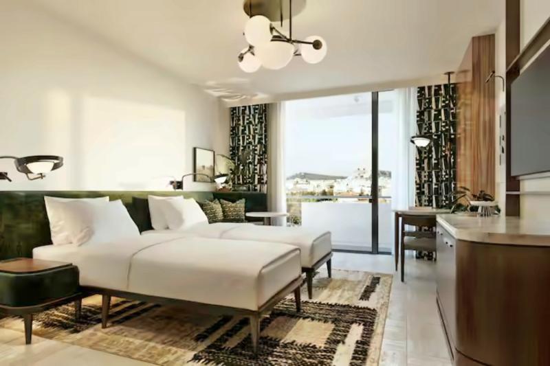 Premier Room