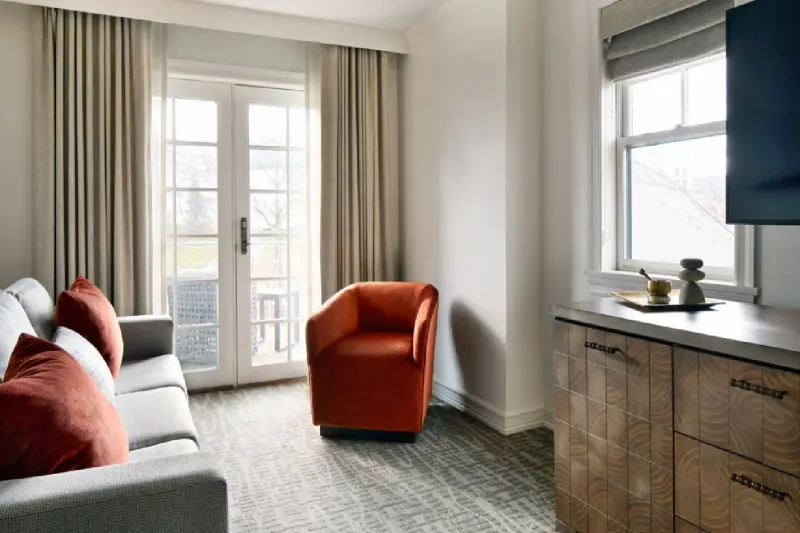 Hemlock Suite 
