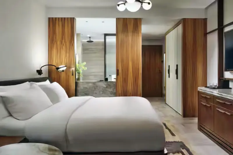Executive Acropolis View Balcony Club Room