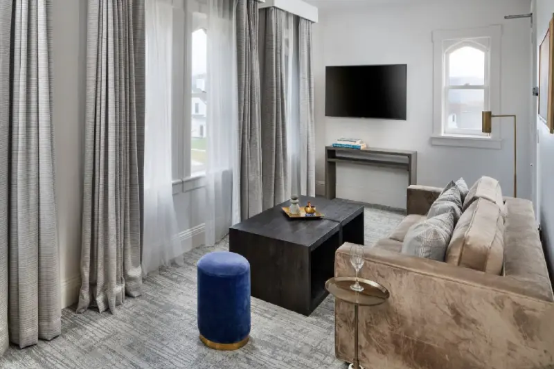 Rockwell Mansion Suite