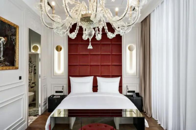 3 Bedroom Opera Suite
