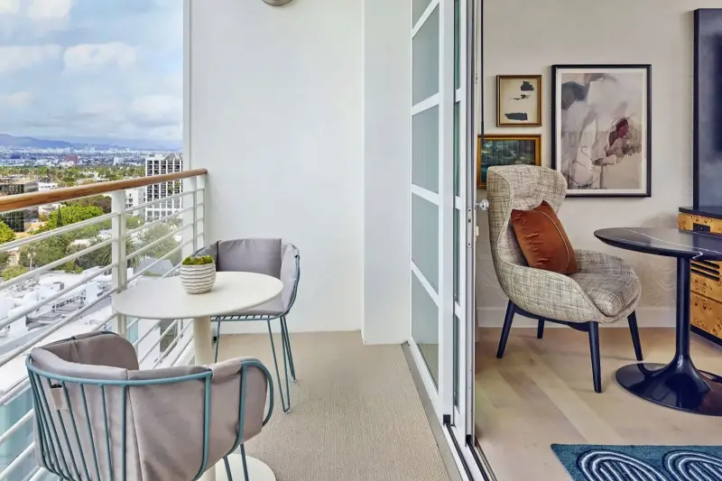 Premier City View Room