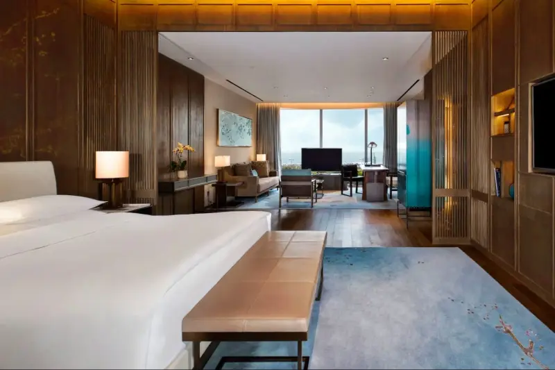 Premier Room