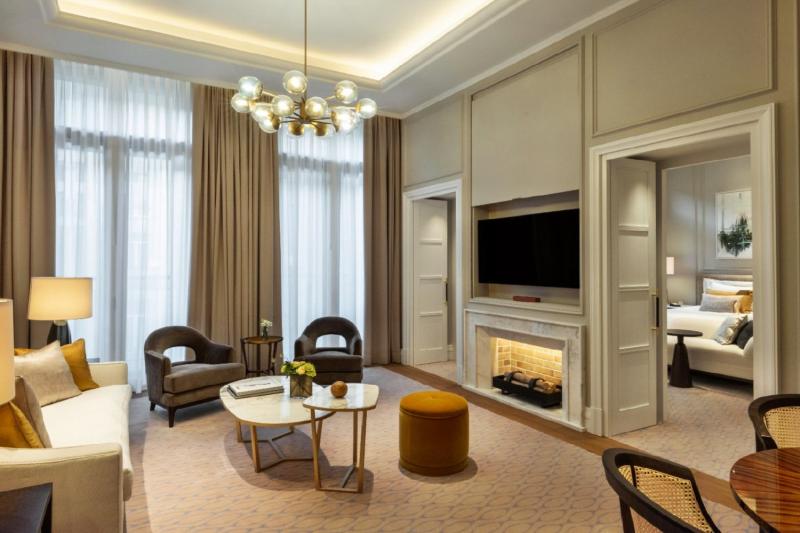 Grand Deluxe Suite