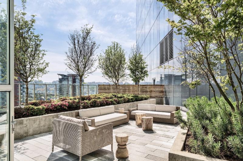Parq Bi-level Loft Villa