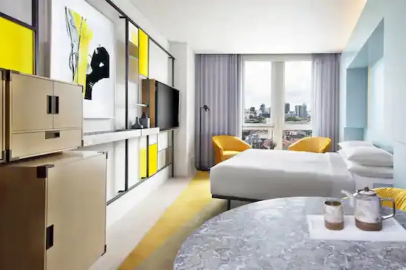 High Floor Room