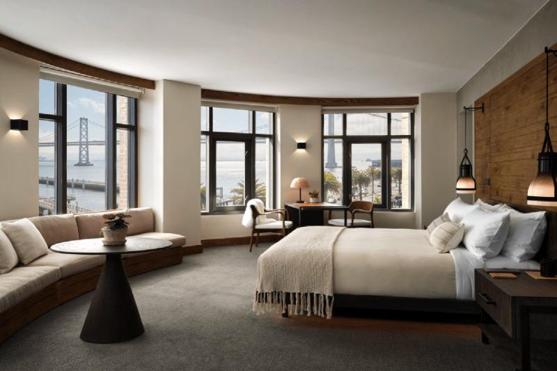 2 Bedroom Waterfront Panoramic Suite