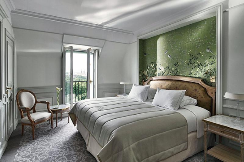 Superior Eiffel View Balcony Room