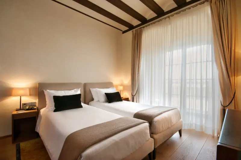 2 Bedroom Master Suite