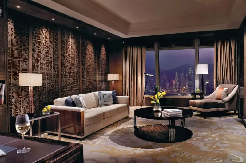 Premier Executive Victoria Harbour View Club Suite