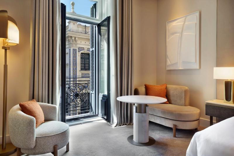  Deluxe City View Balcony Room