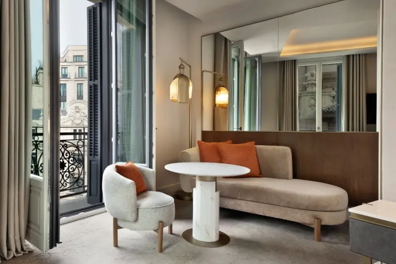 Premium Deluxe City View Corner Room