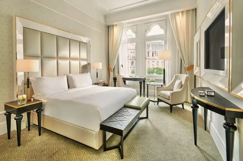 Deluxe City View Room 