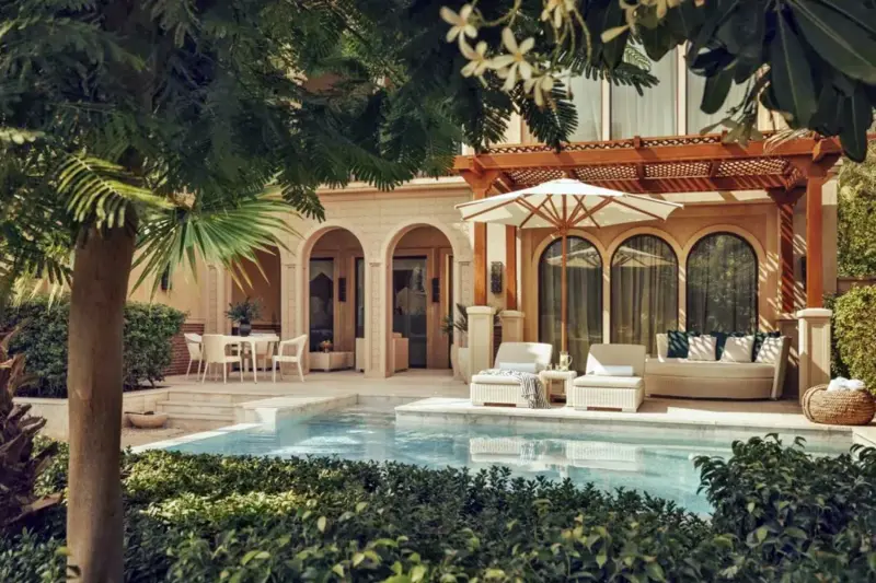 Beachfront Junior Pool Suite