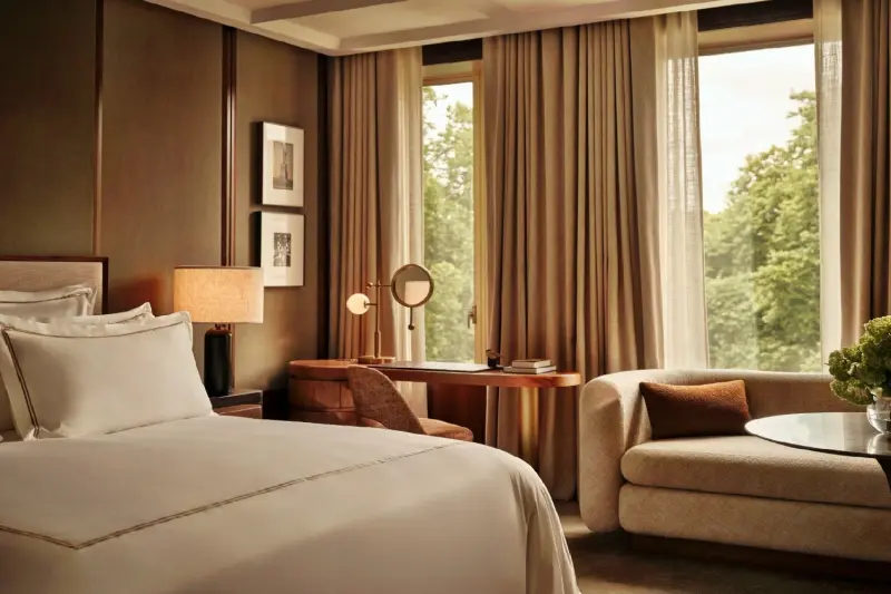 Grosvenor Junior Suite