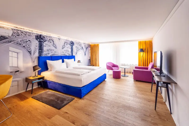 Junior Steingasse Street View Suite