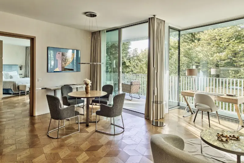Premier Suite