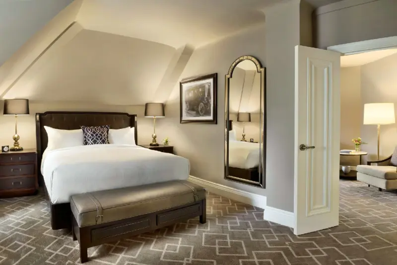 Fairmont Gold Executive Suite