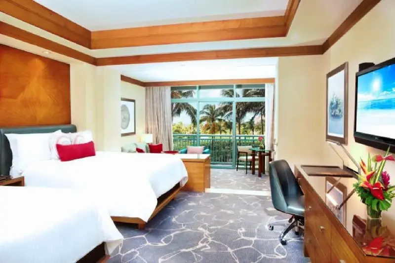 Deluxe Ocean Suite