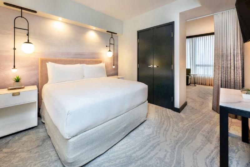 Premium Suite