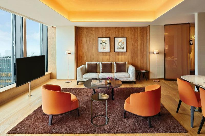 2 Bedroom Deluxe Skyline View Suite