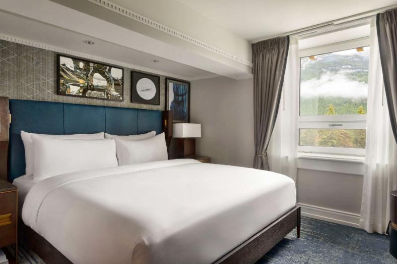 Gatehouse Forest View Room