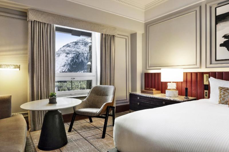 Fairmont Gold Mountain View Room