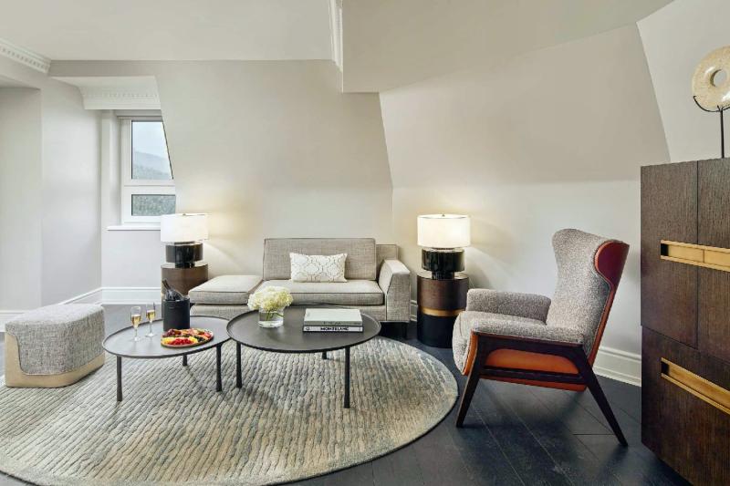 Turret Suite