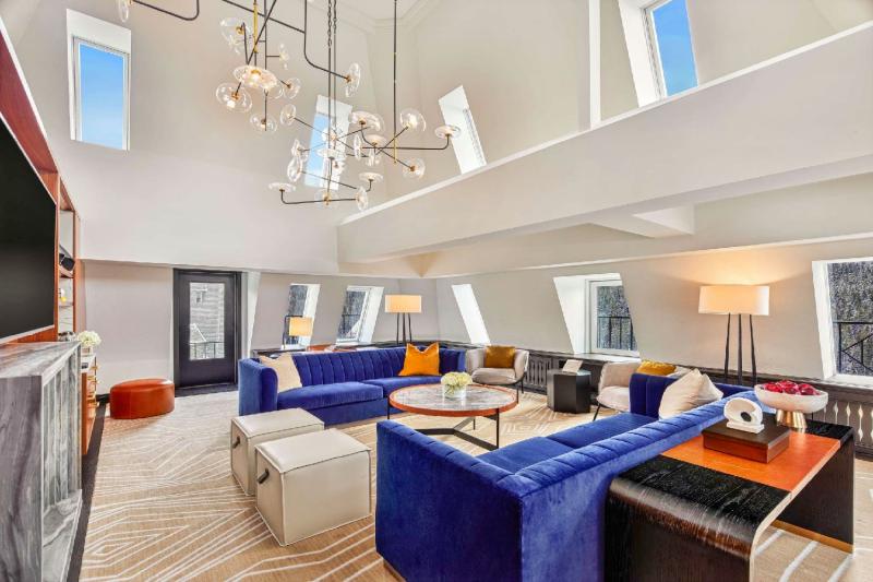 2 Bedroom Crown Suite