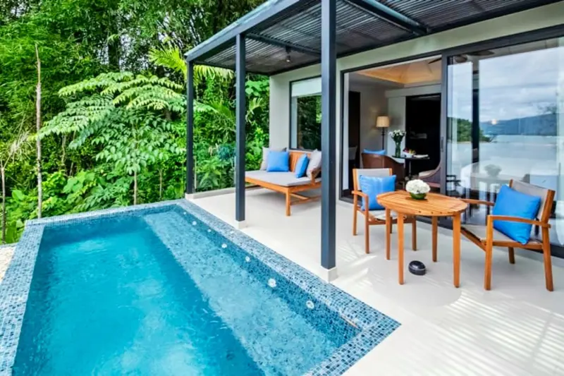 Pool Suite