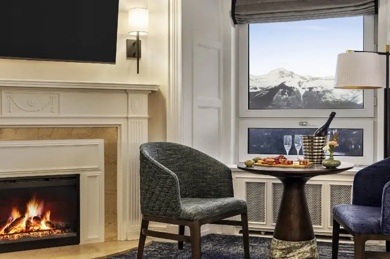 Signature Mountain View Room
