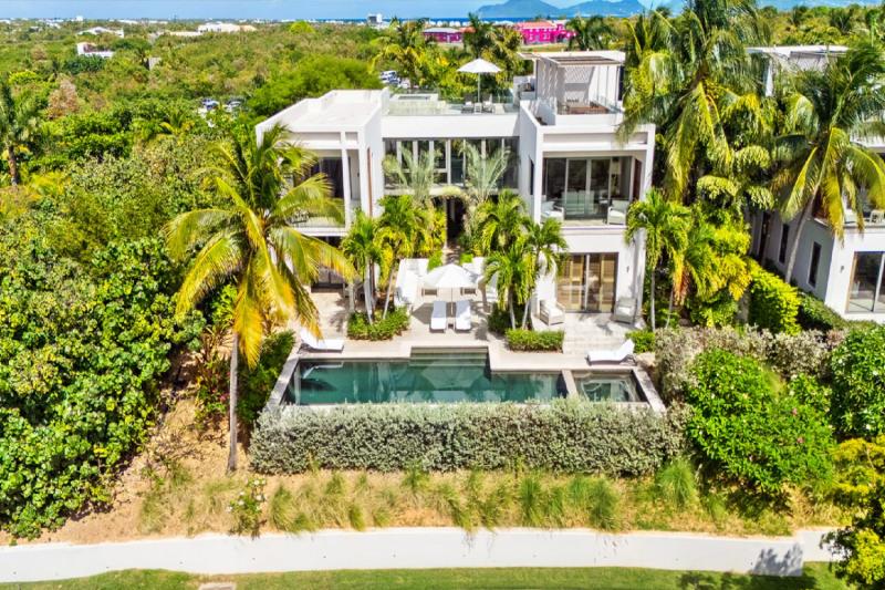 4 Bedroom Ocean View Hilltop Villa