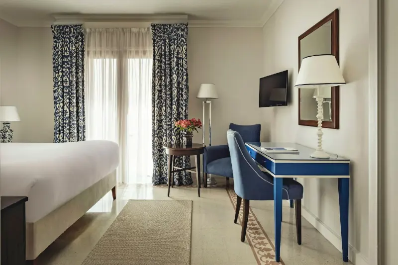Deluxe Harbor View Room