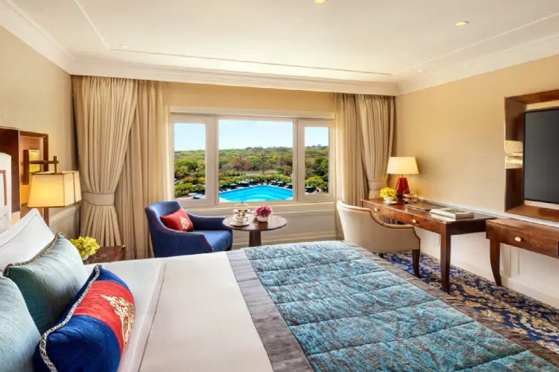 Superior Forest & Pool View Room