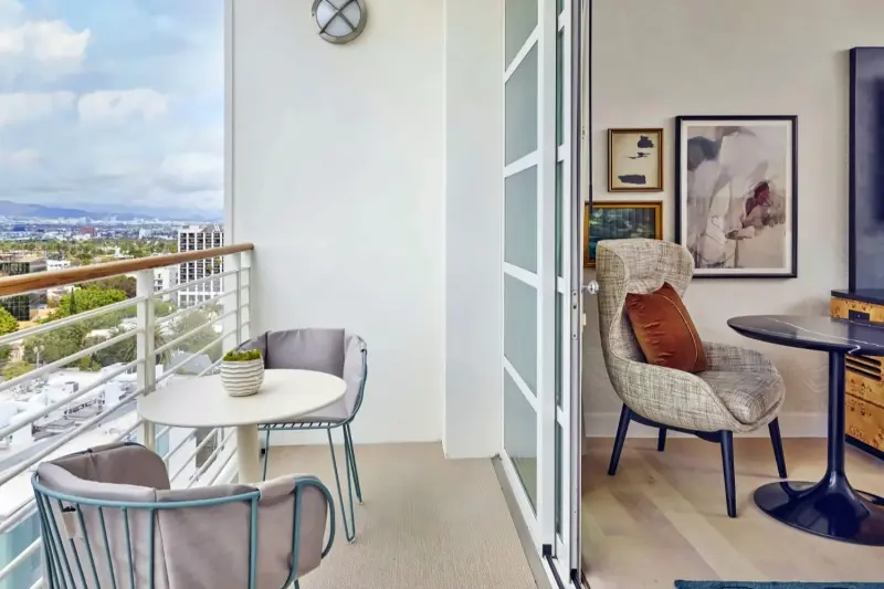 Premier Beverly Hills Room